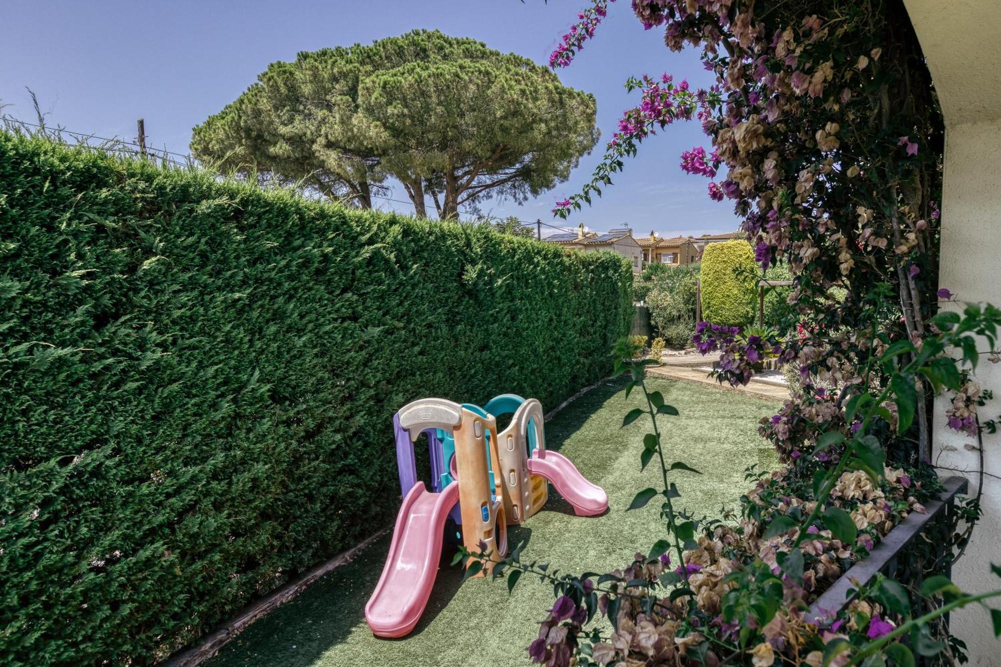 Fantastic Family Villa レスタルティット エクステリア 写真