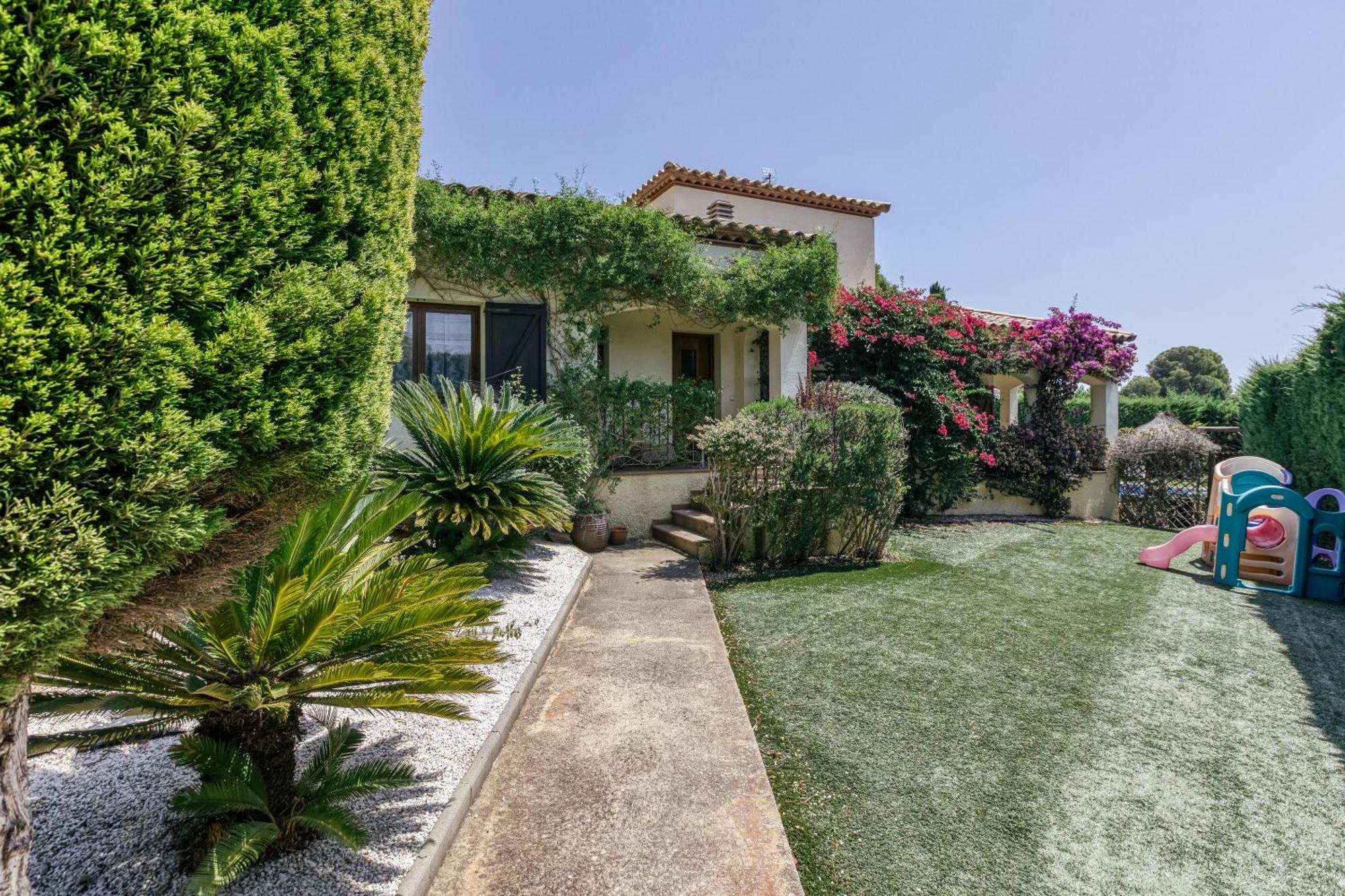Fantastic Family Villa レスタルティット エクステリア 写真