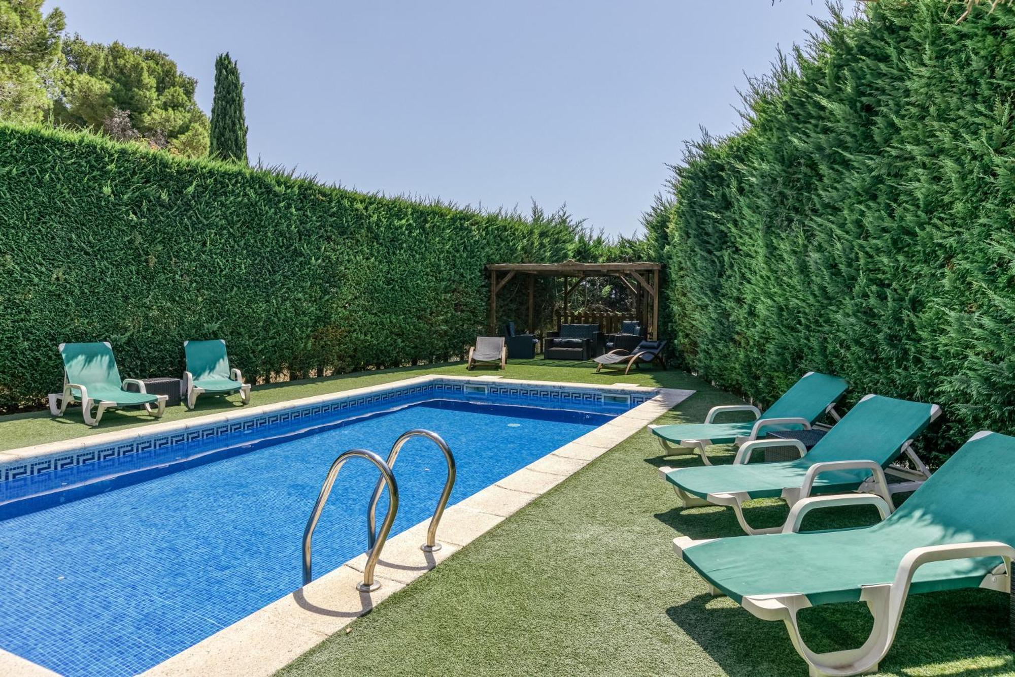 Fantastic Family Villa レスタルティット エクステリア 写真